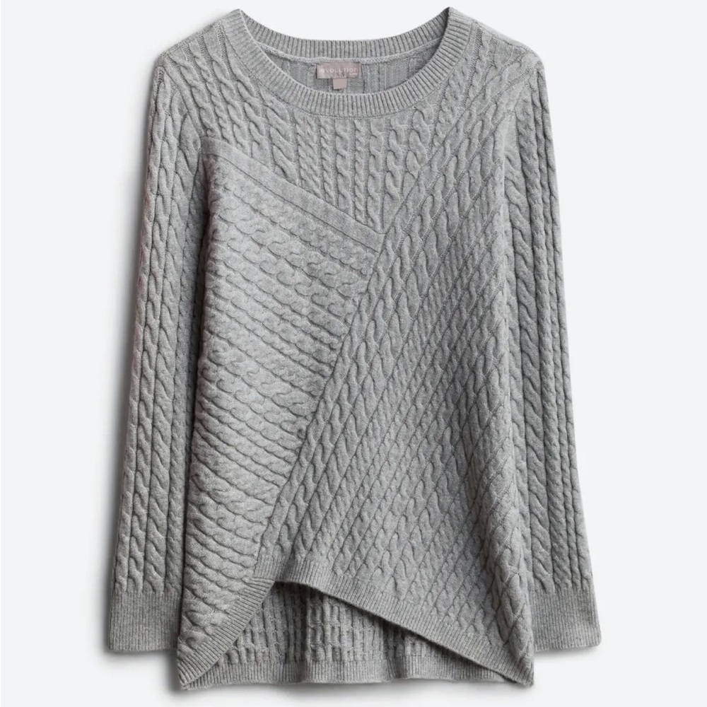 Stitch Fix Evolution by Cyrus Aneesa Cable Knit Asymmetric Hem Sweater Gray NWT